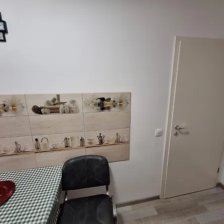 Lcb Avantgarden 25 Апартаменти Брашов
