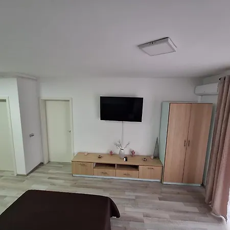 Апартаменти Lcb Avantgarden 25 Брашов